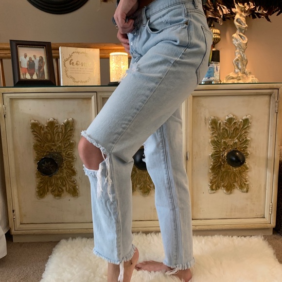 Host Pick! Sequin Smiley Face Patch Distressed Jeans Light Wash Boyfriend Jeans - Picture 10 of 16